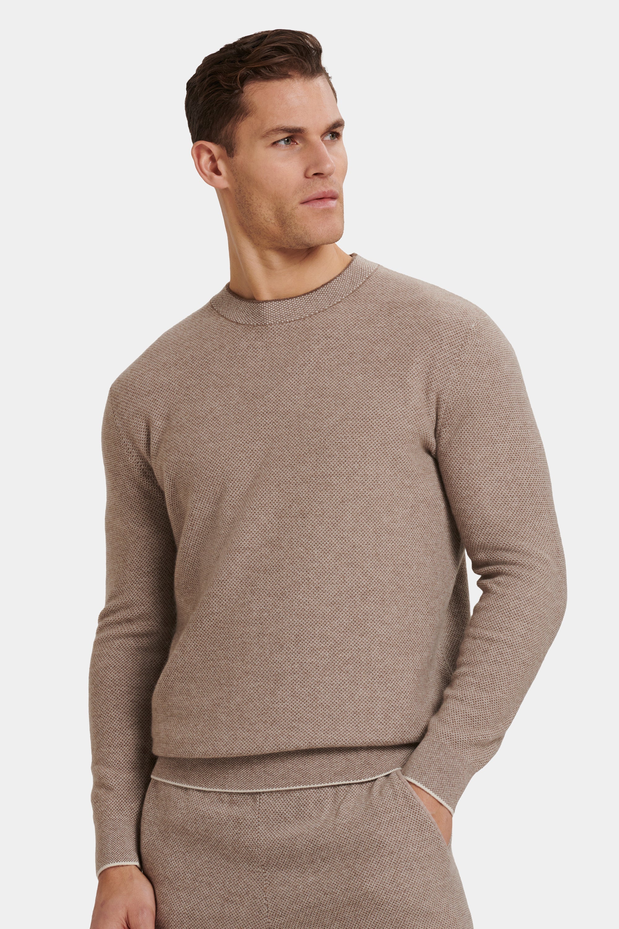 El Jersey de Cuello Redondo Faro