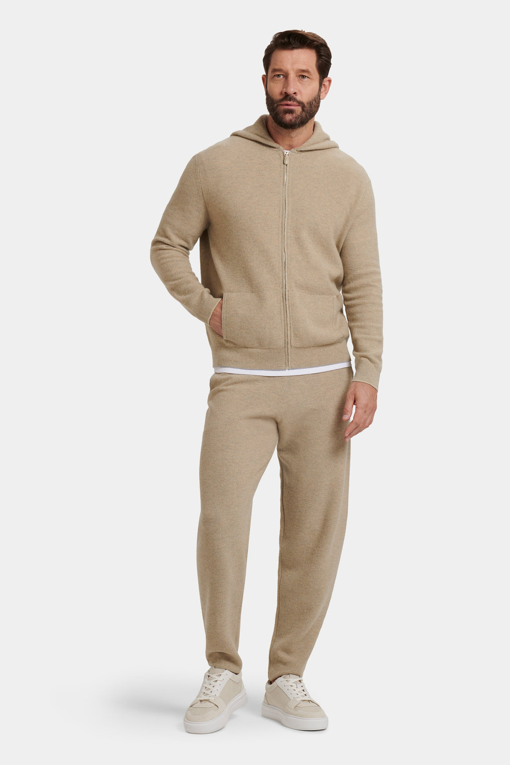 SUDADERA CON CAPUCHA Y CREMALLERA FARO