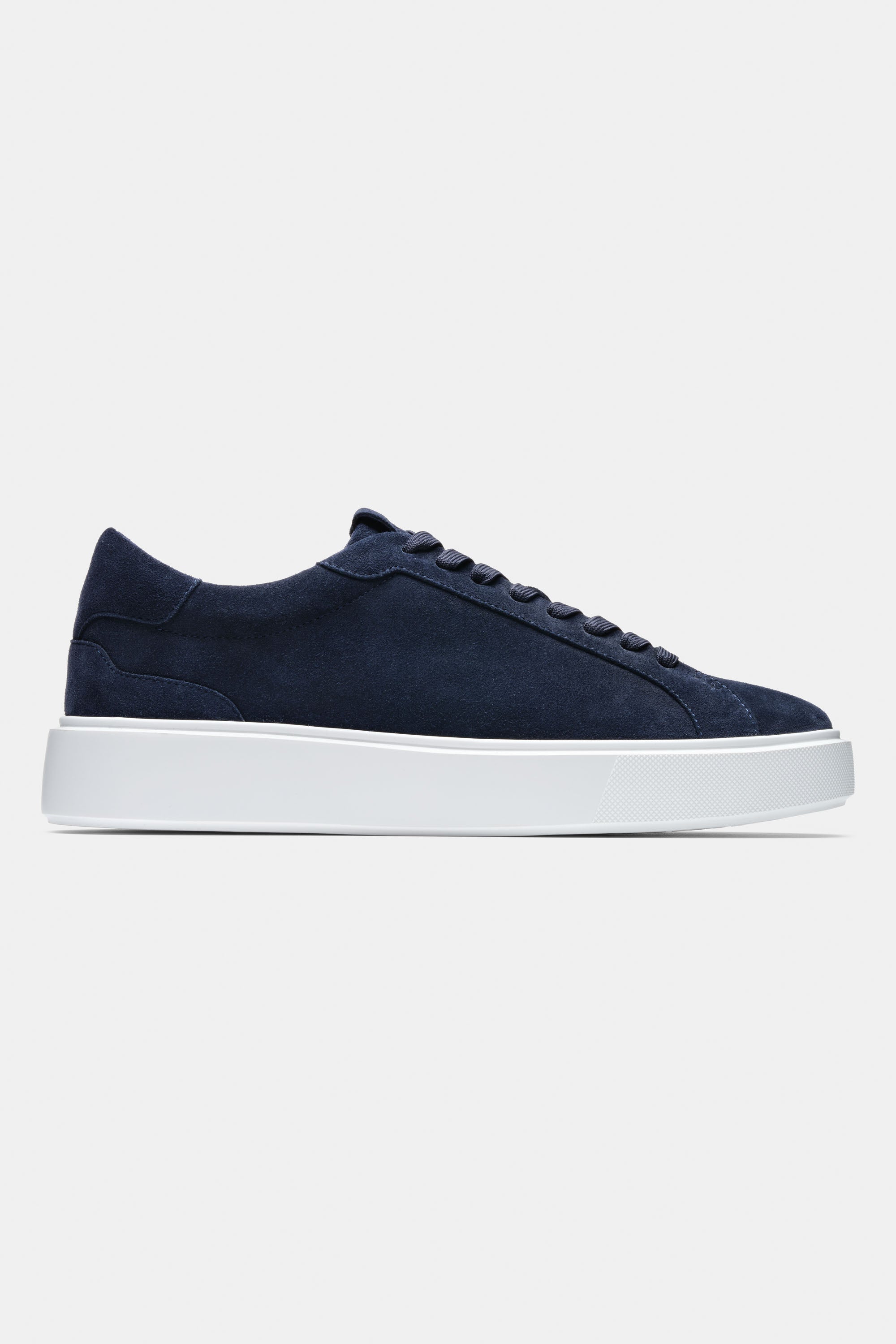 LAS CLÁSICAS ZAPATILLAS DE ANTE