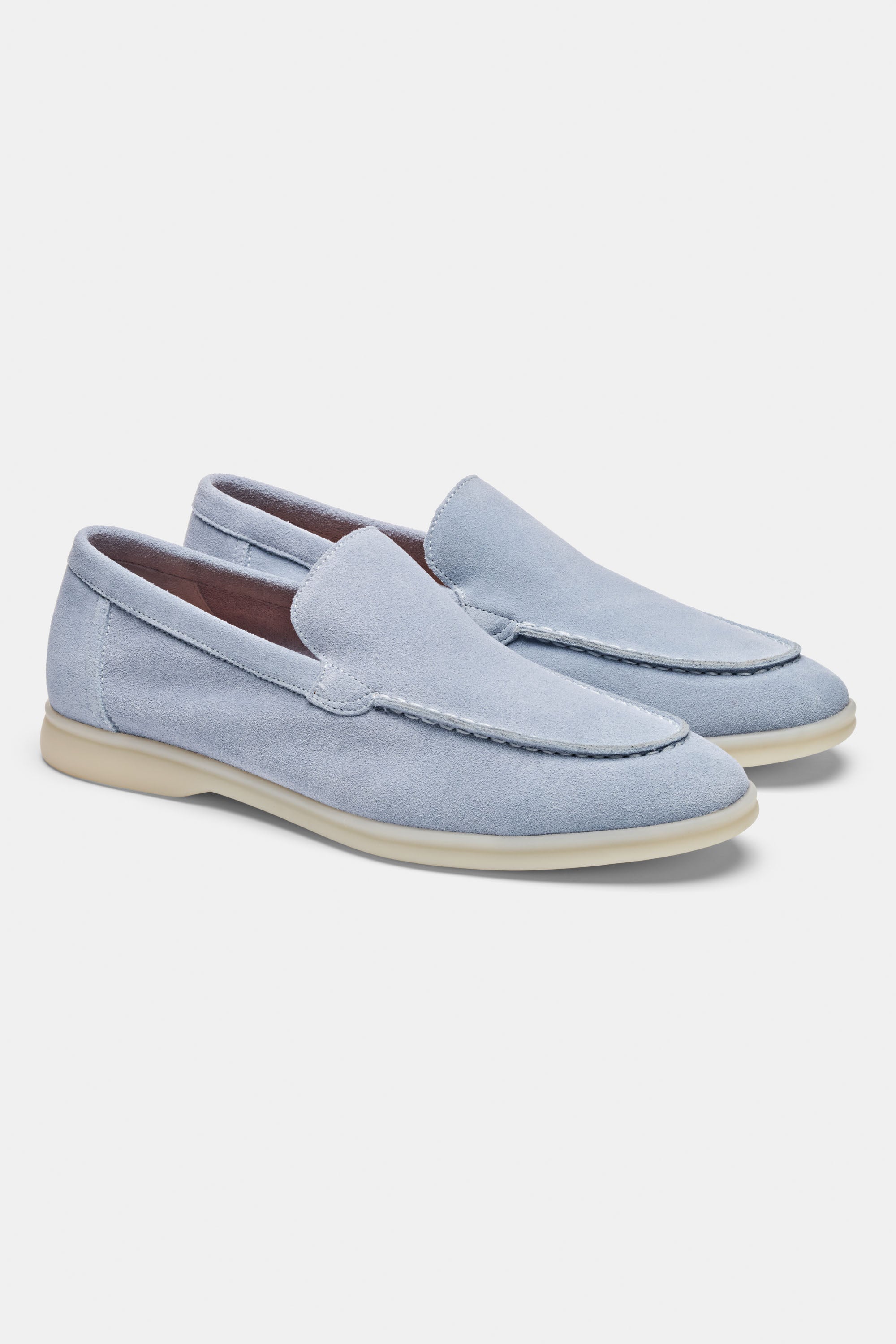 EL CLÁSICO MOCASÍN DE ANTE