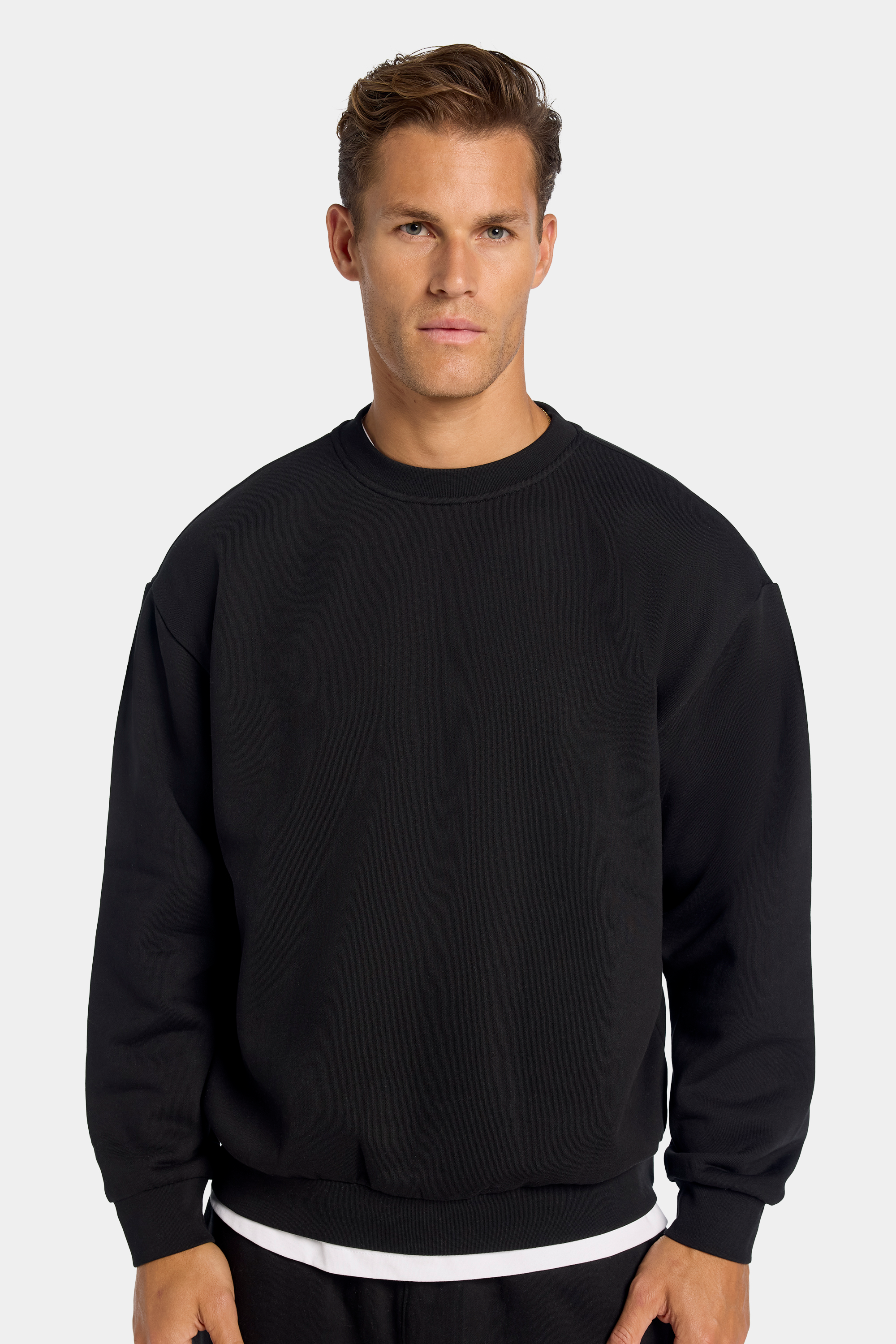 SUDADERA DE CUELLO REDONDO OVERSIZE MILAN