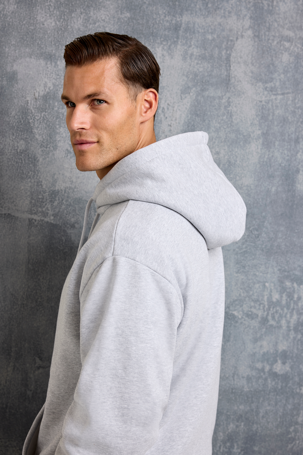 LA SUDADERA CON CAPUCHA OVERSIZE MILAN