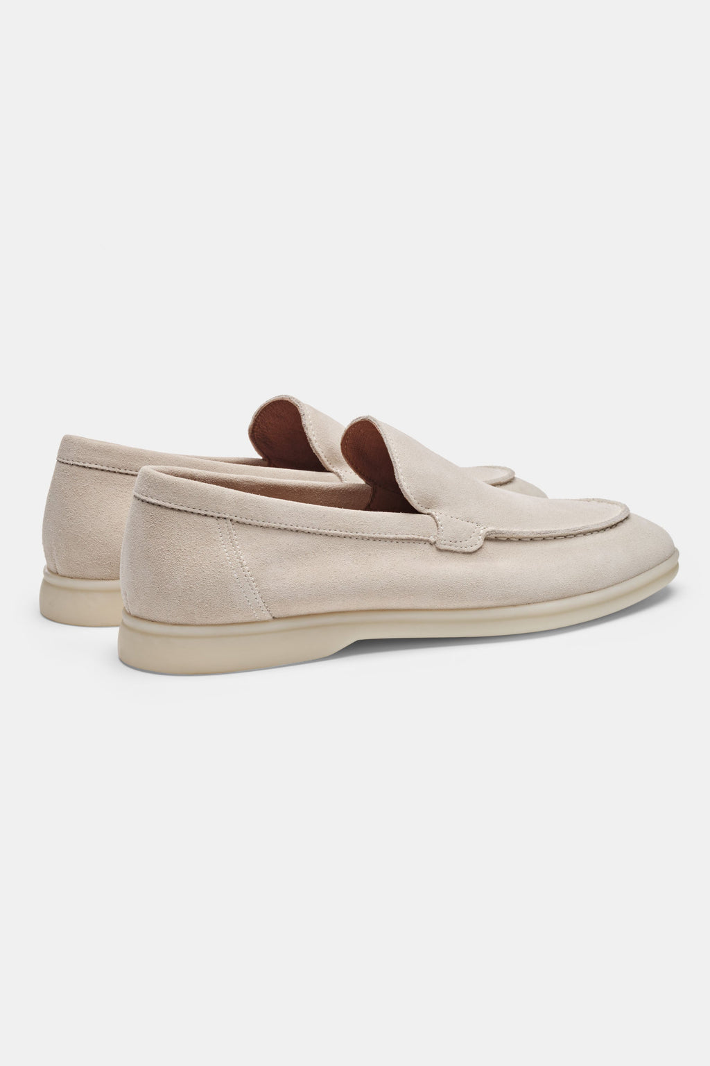 EL CLÁSICO MOCASÍN DE ANTE