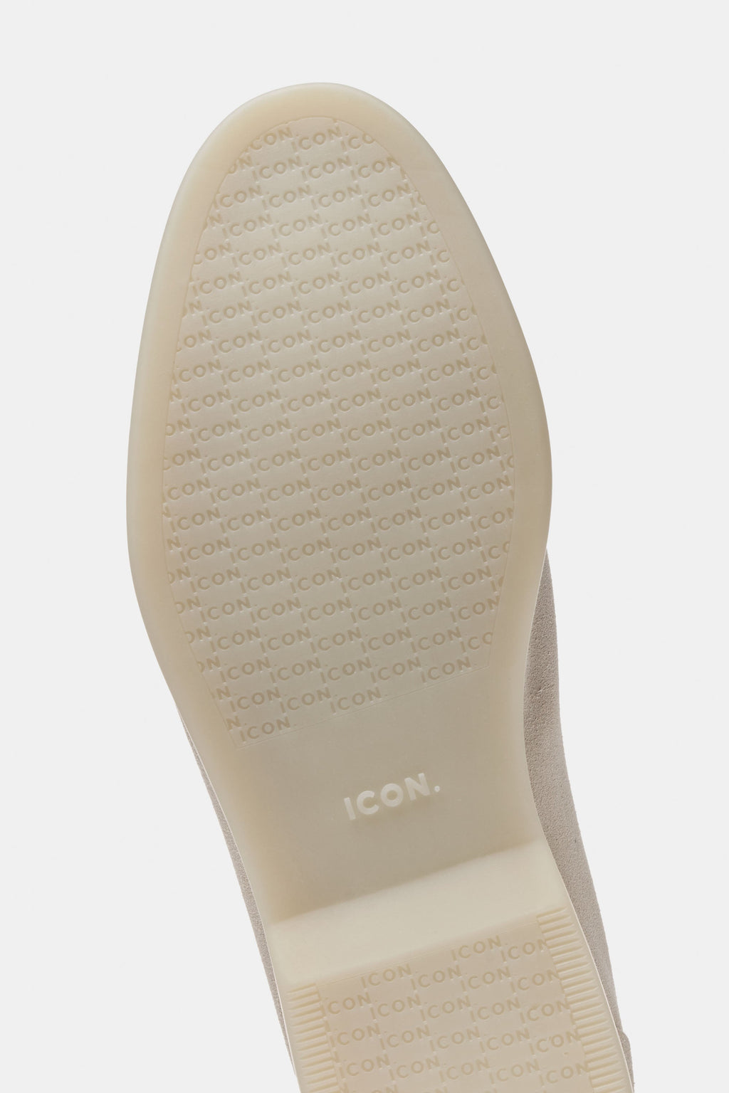 EL CLÁSICO MOCASÍN DE ANTE