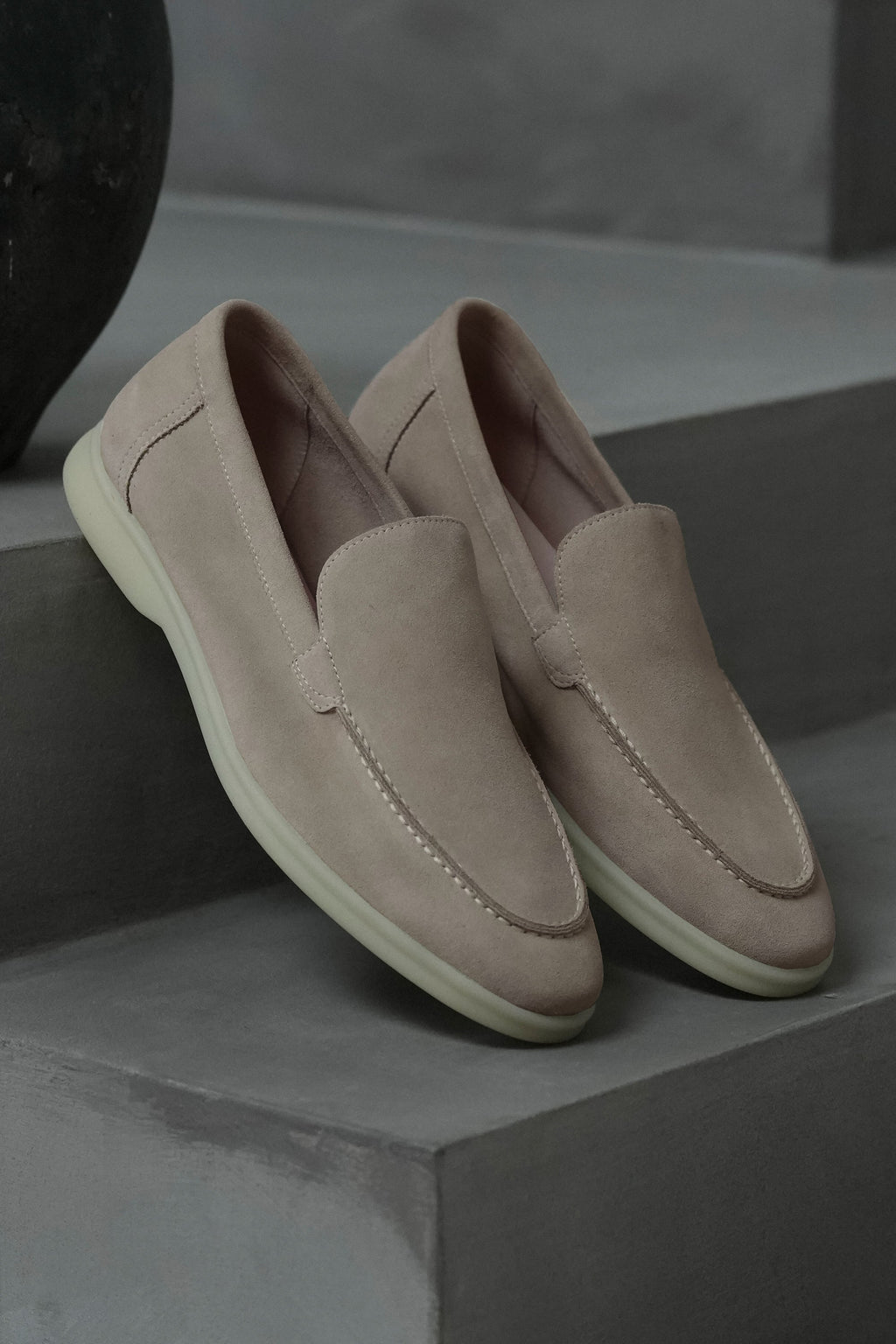 EL CLÁSICO MOCASÍN DE ANTE